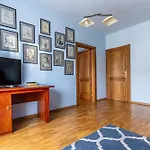 Artmontis Bed and Breakfast 4*