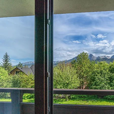 Willa Artmontis Bed & Breakfast 4*