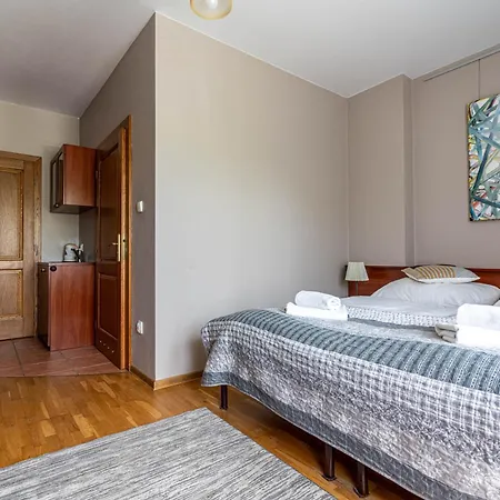 Willa Artmontis Bed & Breakfast