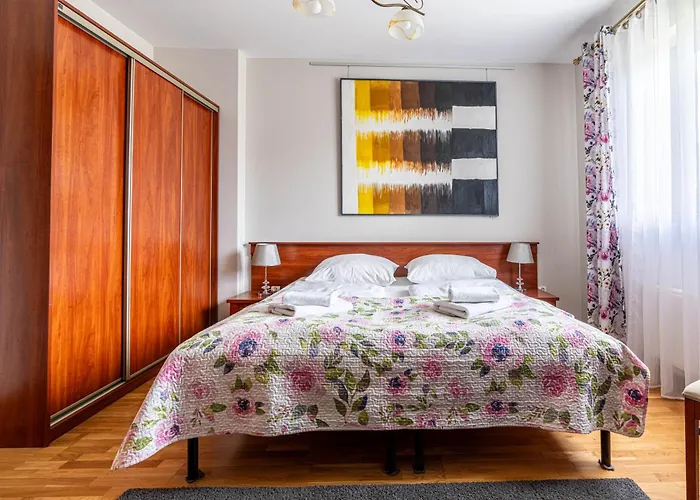 Frühstückspension Artmontis 4*