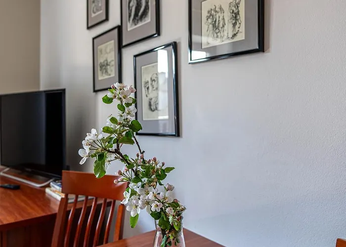 Frühstückspension Artmontis 4*