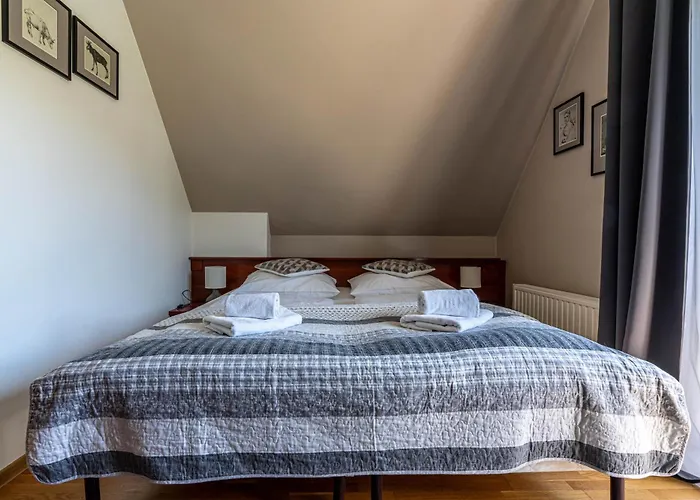 Frühstückspension Artmontis 4*